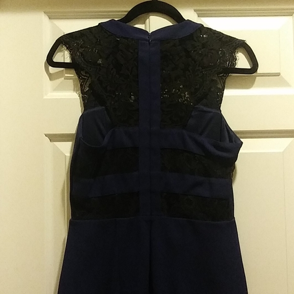 Perfect evening dress - Picture 3 of 4